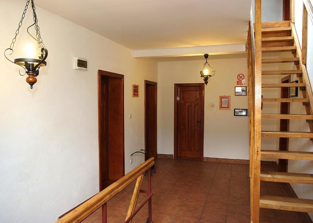 فندق Poiana Măruluiفي  Vila Sucu المظهر الخارجي الصورة